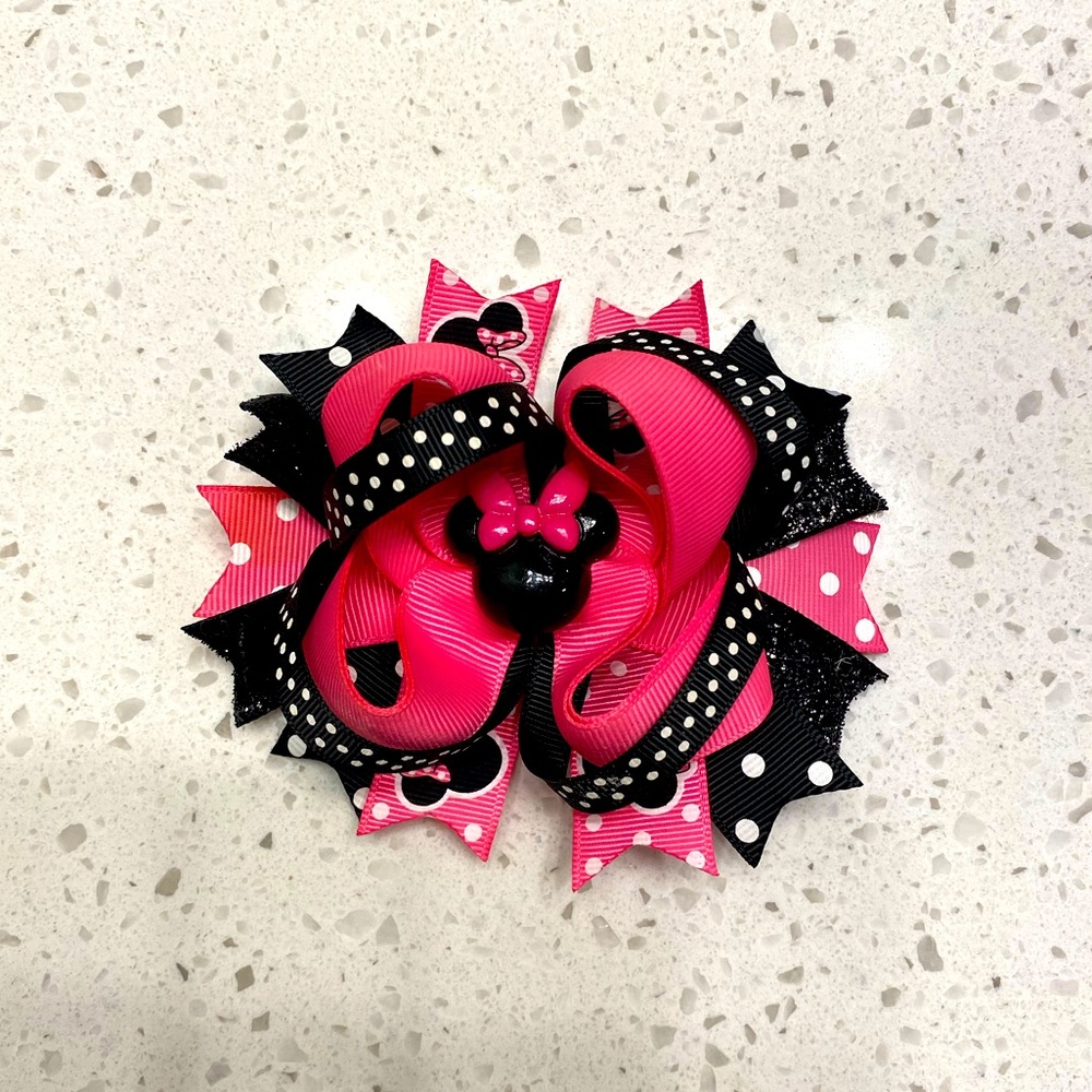 Pink and black Minnie bow